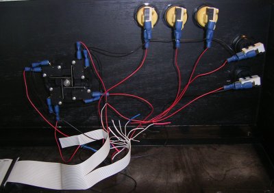 Q*bert Control Panel Kabel angeschlossen